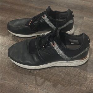 Anthropologie exclusive New Balance 247 sneaker 8.5 womens